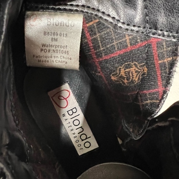 Blondo Black Suede Waterproof Booties Size 8 - Picture 6 of 9